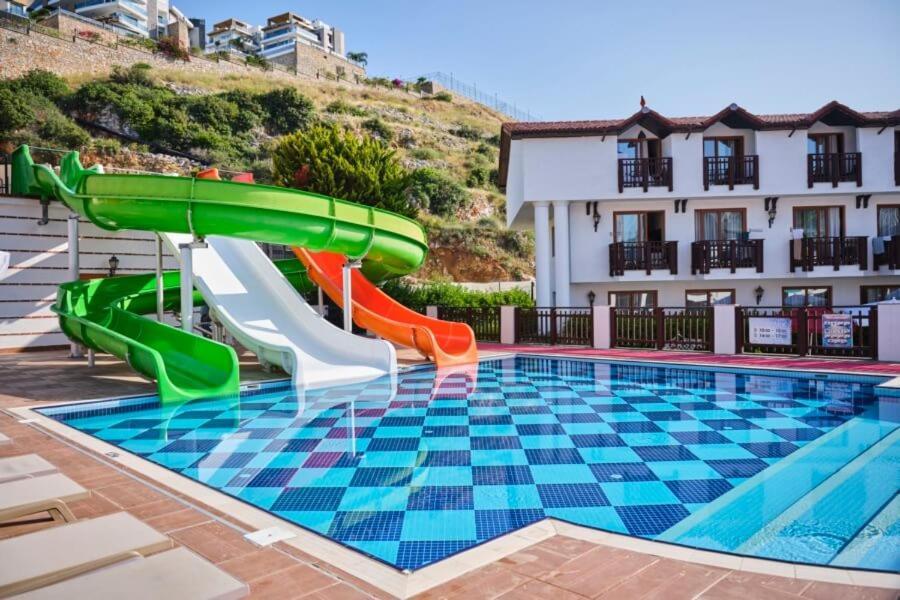 Noxinn Hotels Club Ultra All Inclusive Konaklı Esterno foto