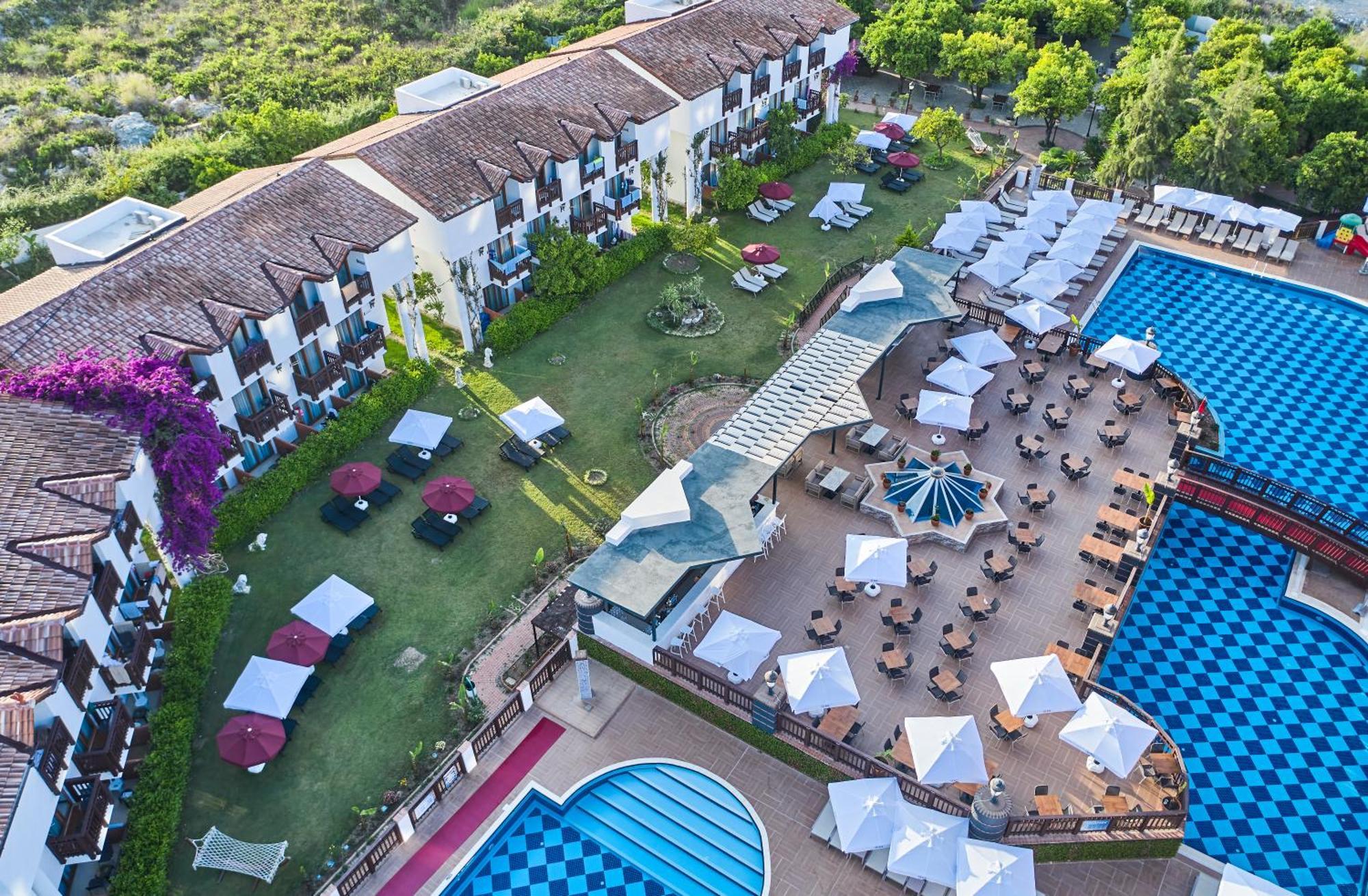 Noxinn Hotels Club Ultra All Inclusive Konaklı Esterno foto